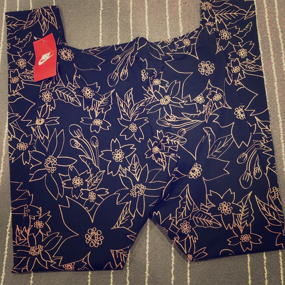 Nike printed black leggings